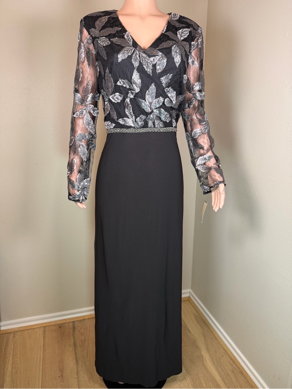 Maya Brooke Black Silver Sequin Lace Formal Dress Size 14 NWT